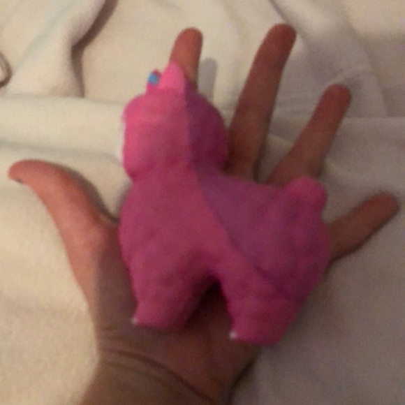 Lama - Picture 2 of 2